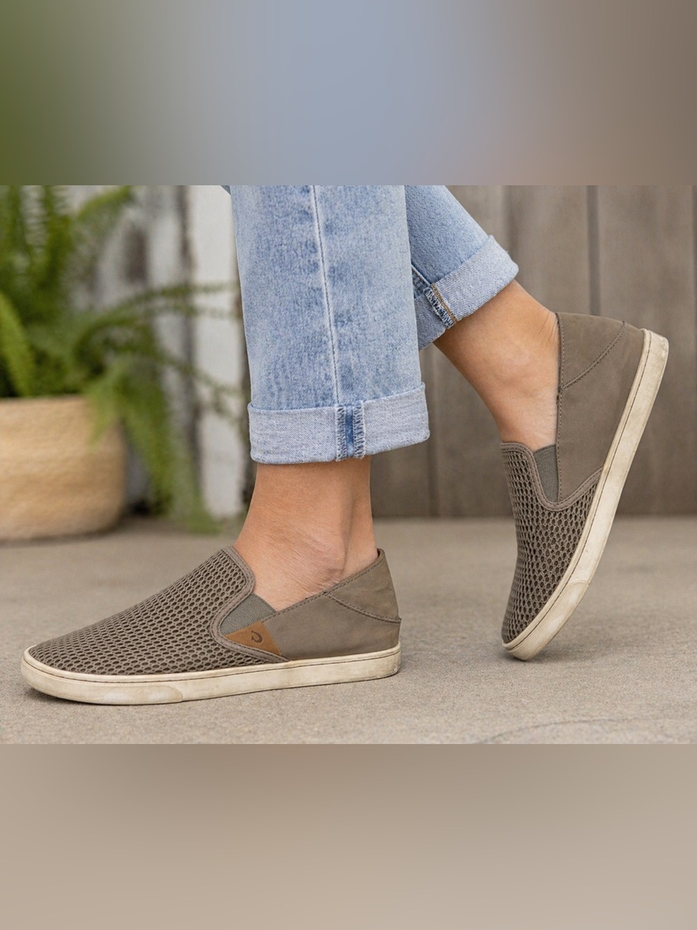 OluKai Pehuea Slip On Shoes Womens 9 Brown Mesh Leather Casual Comfort - Picture 1 of 6